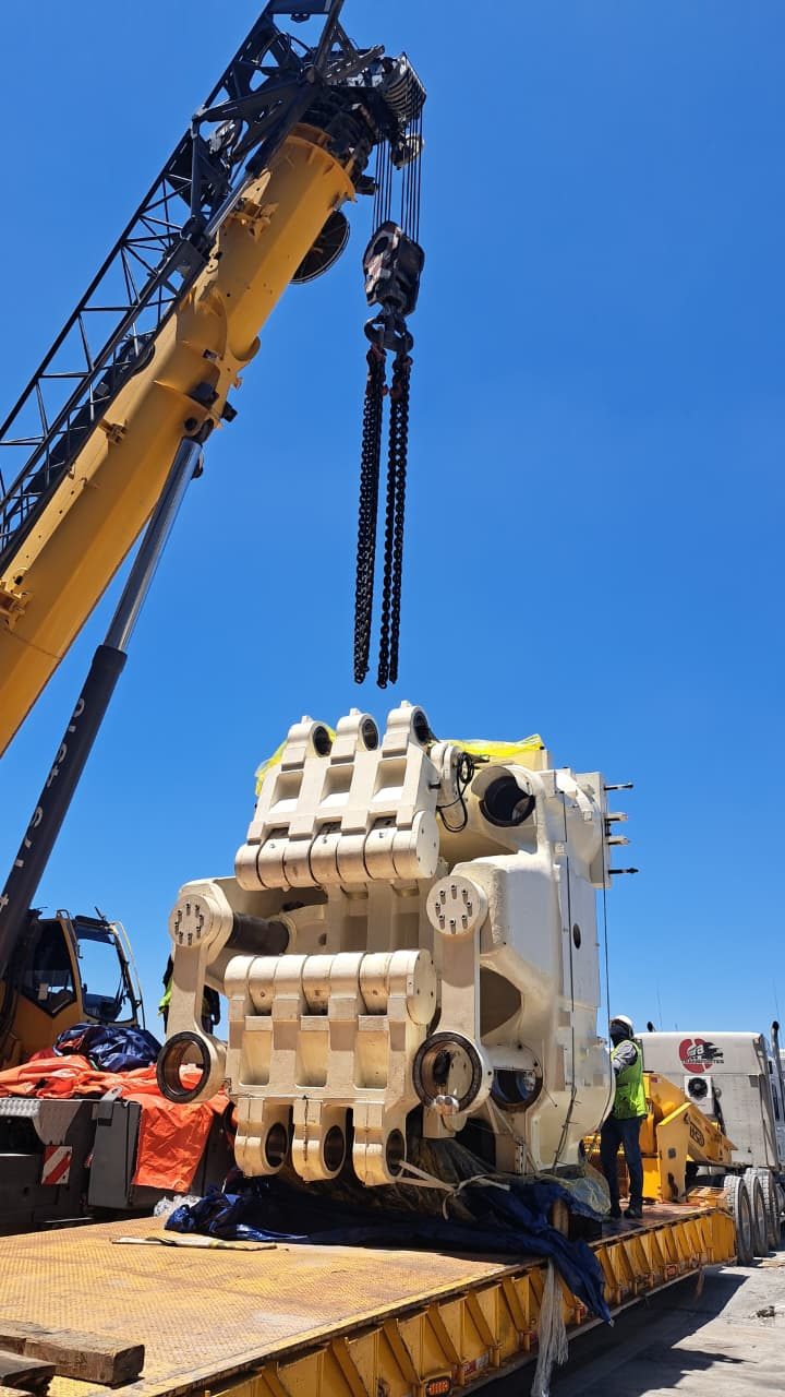 The first casting lifted clear of the trailer.